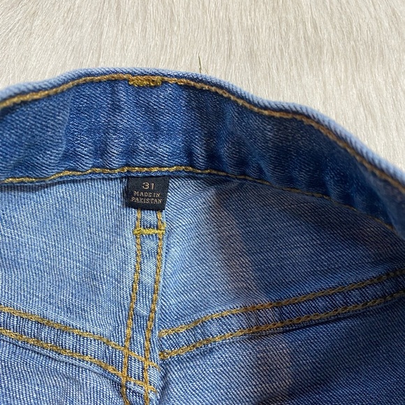 Frye distressed jeans medium blue wash - Picture 7 of 11